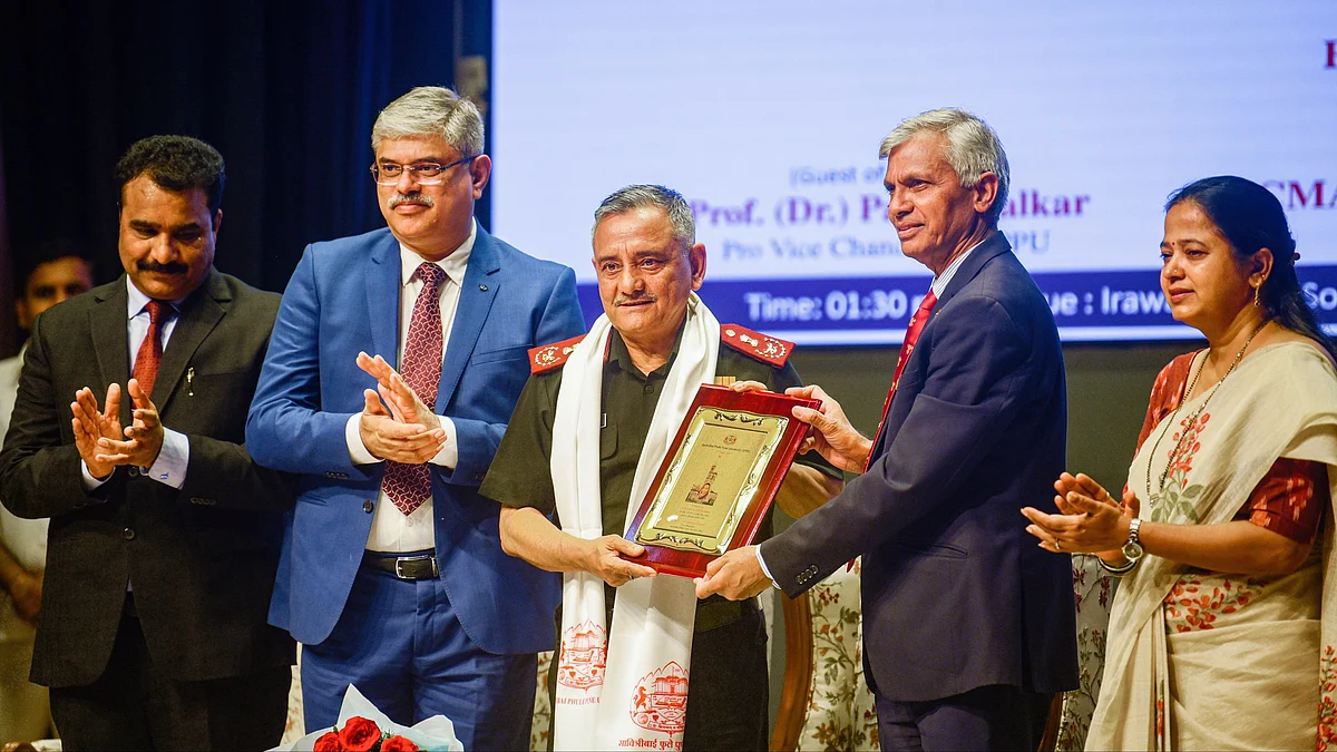 CSDS Gen. Anil Chauhan being felicitated in Pune (photo: PTI)
