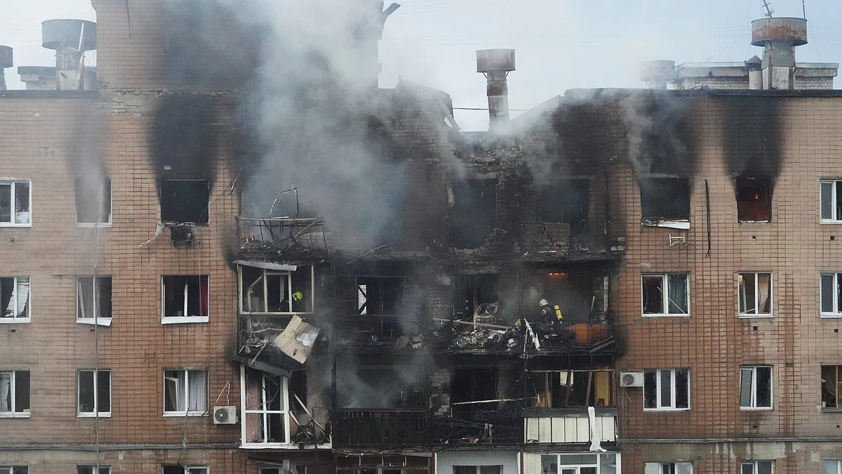 A residential building damaged in Kharkiv on 7 June (photo: AP/PTI)