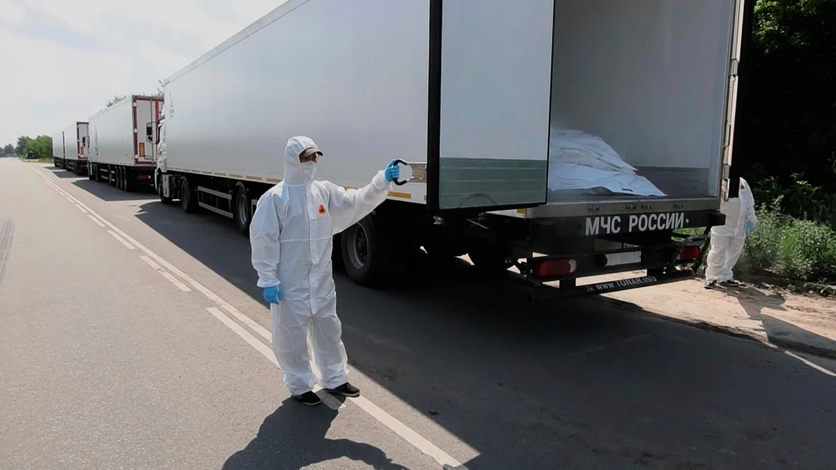 First convoy carrying bodies of Ukrainian soldiers in Belarus on 8 June (photo: AP/PTI)