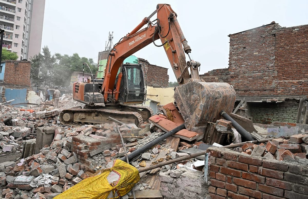 Delhi: Authorities carry out demolition drives in Ashok Vihar, Wazirpur