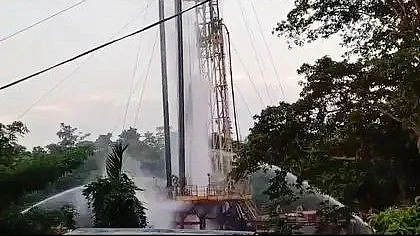 Attempts to cap the leak continue (photo: @DiplomaticTalk2/X)