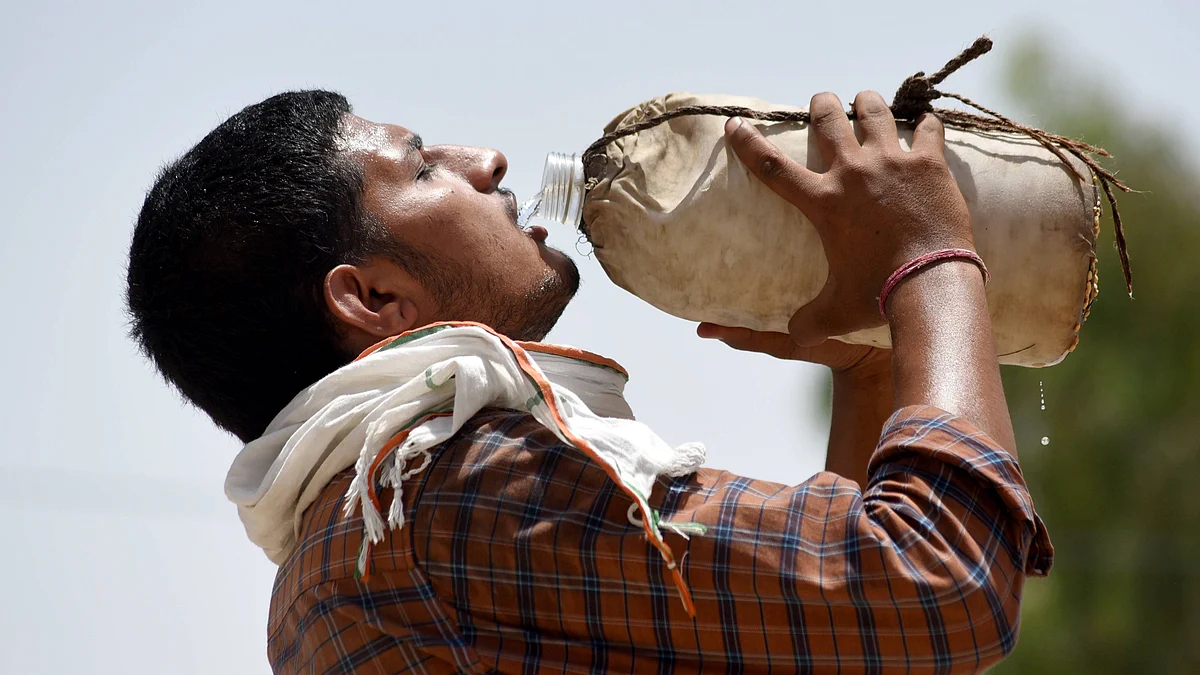 Relentless heatwave continues to scorch large parts of north and central India (photo: PTI)