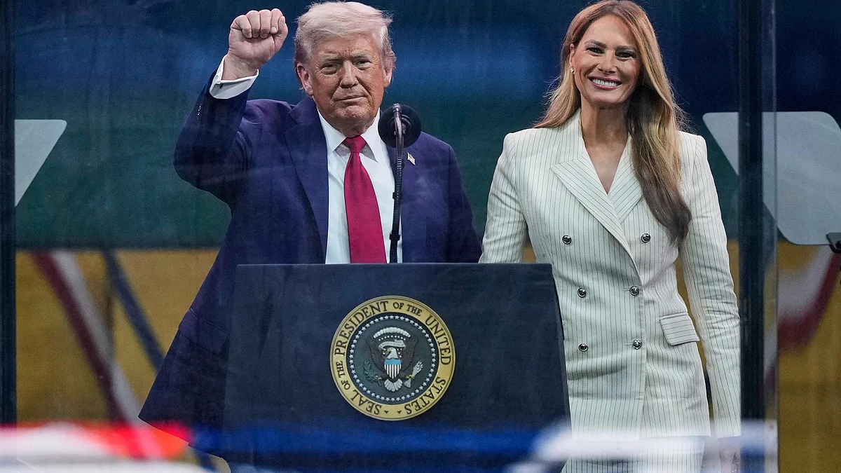 Donald Trump and Melania Trump attend a military parade in Washington (photo: AP/PTI)