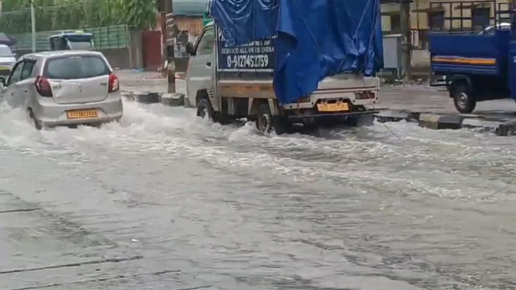 Seven dead, over 100 rescued in three days as rains pound Gujarat (photo: IANS) 