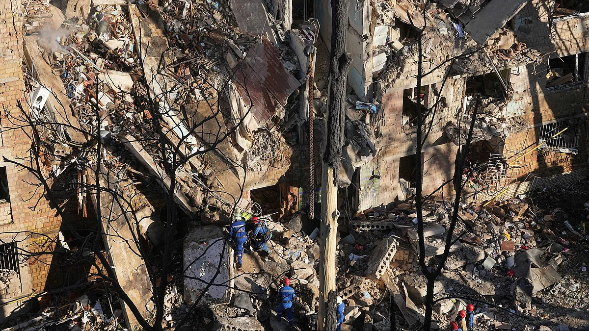 A destroyed apartment building in Kyiv on 23 June (photo: AP/PTI)