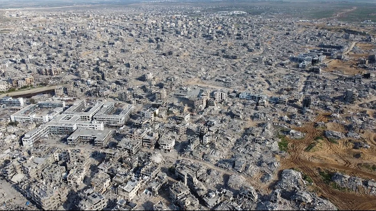 A craterised Gaza under IDF assault