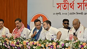 Kharge, Rahul Gandhi discuss Congress’ future plans with Assam party leaders