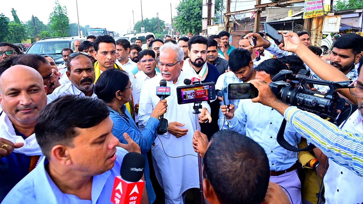 Bhupesh Baghel leaves the state Assembly (photo: @bhupeshbaghel/X)