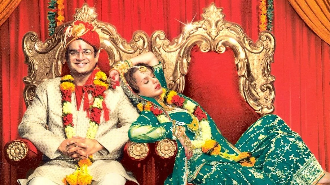 A poster of 'Tanu weds Manu'
