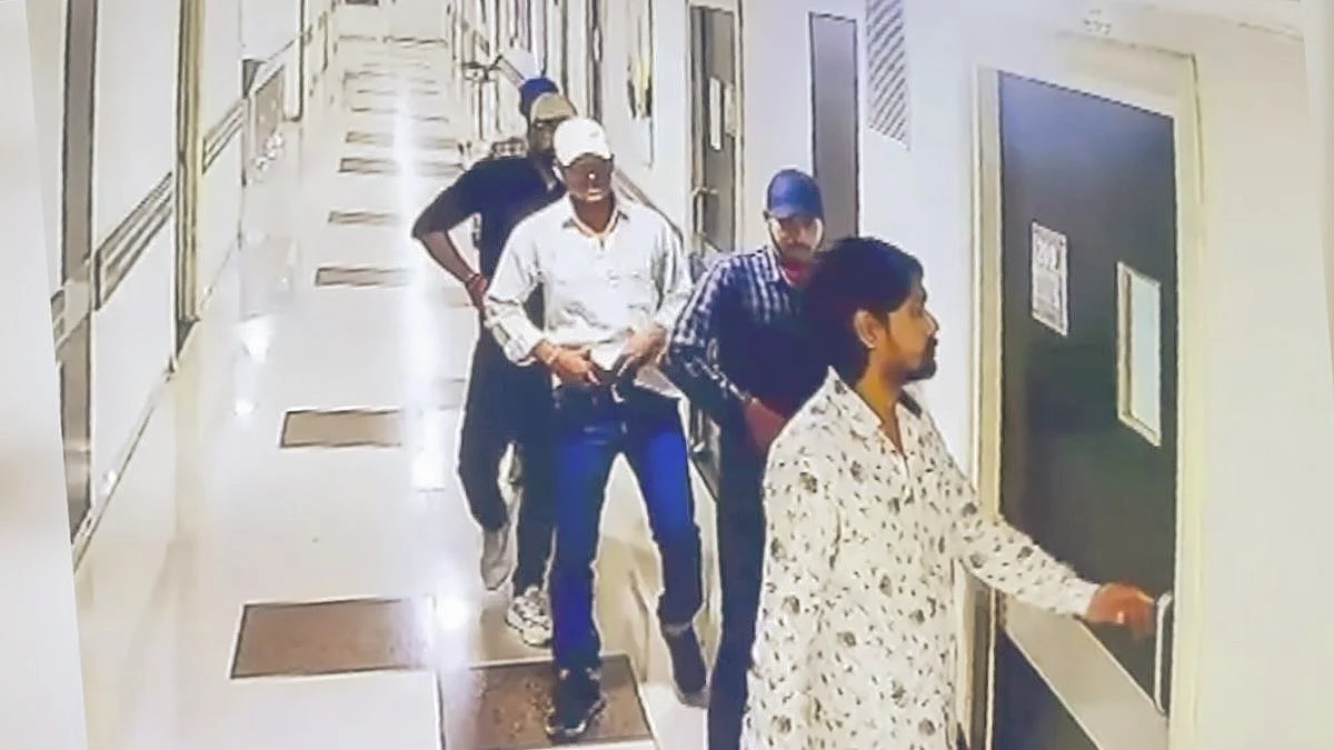 CCTV footage shows the accused outside the ICU before shooting dead gangster Chandan Mishra