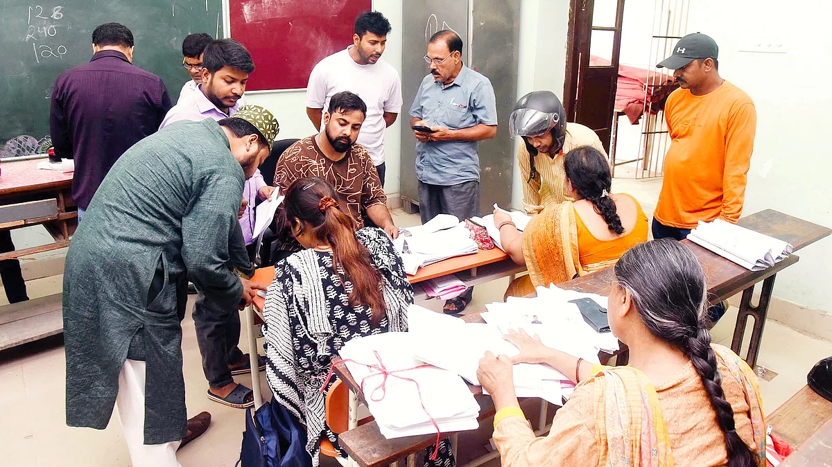 BLOs at work in Bihar