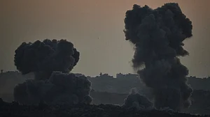 Smoke rises following an Israeli airstrike in Gaza Strip (photo: AP/PTI)