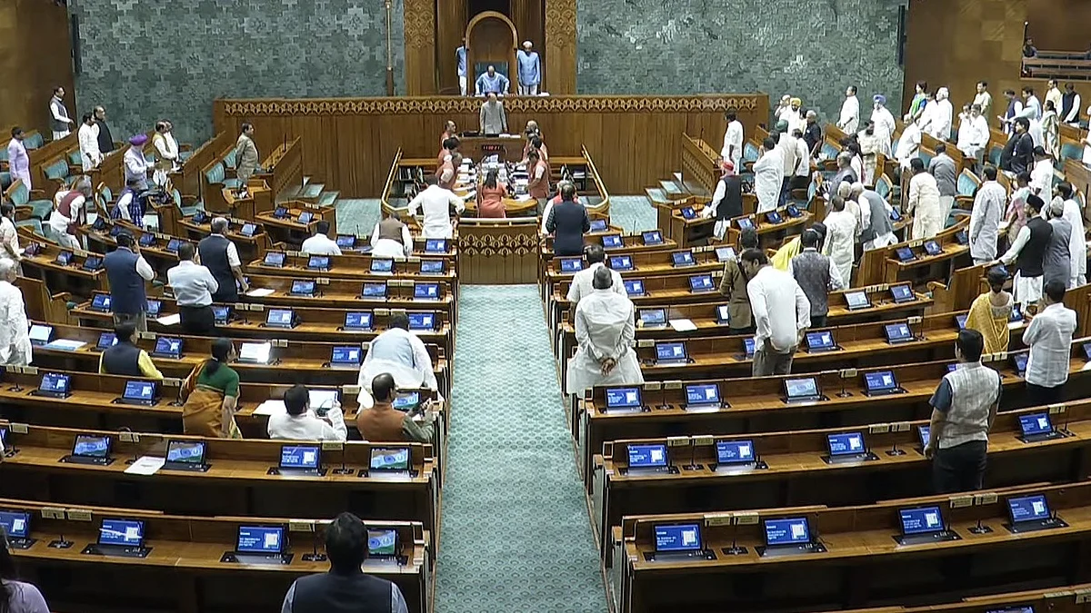 Political leaders attend proceedings in Lok Sabha (photo: IANS)