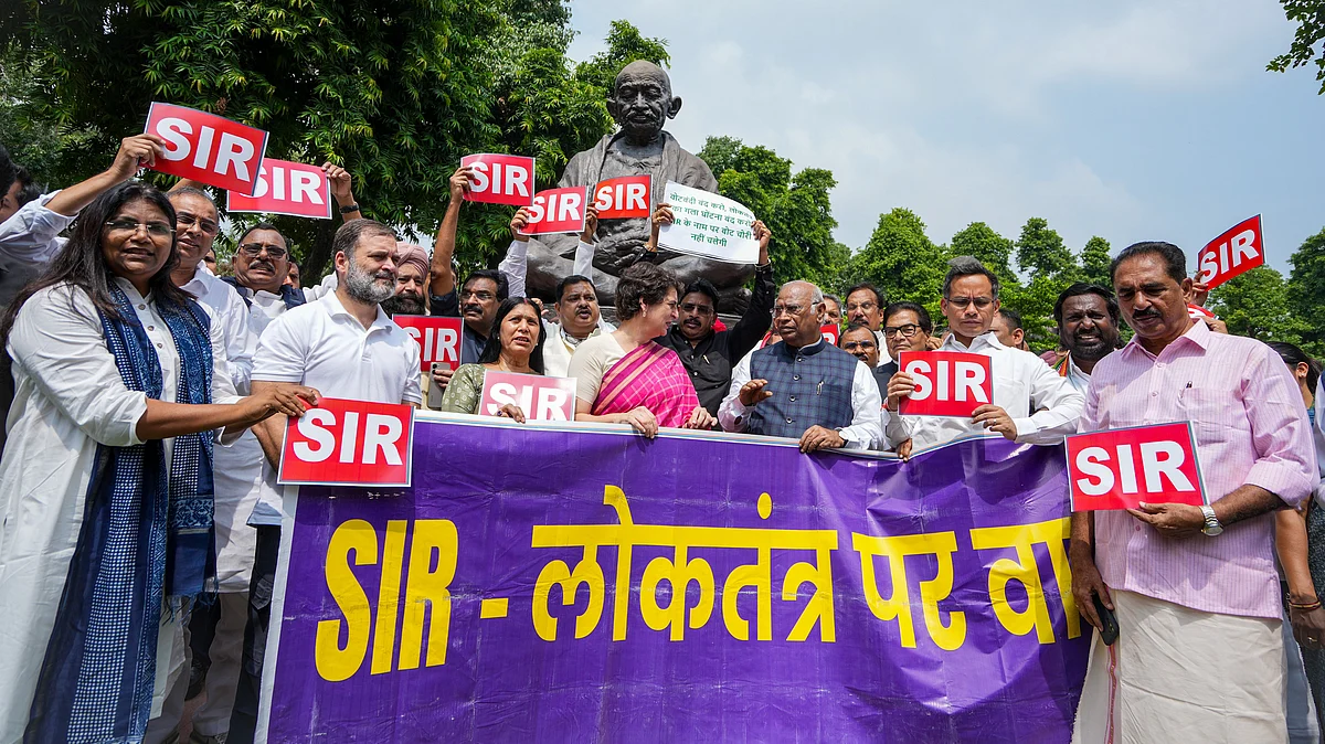 Opposition leaders protest over SIR during Monsoon session of Parliament on 25 July (photo: PTI)