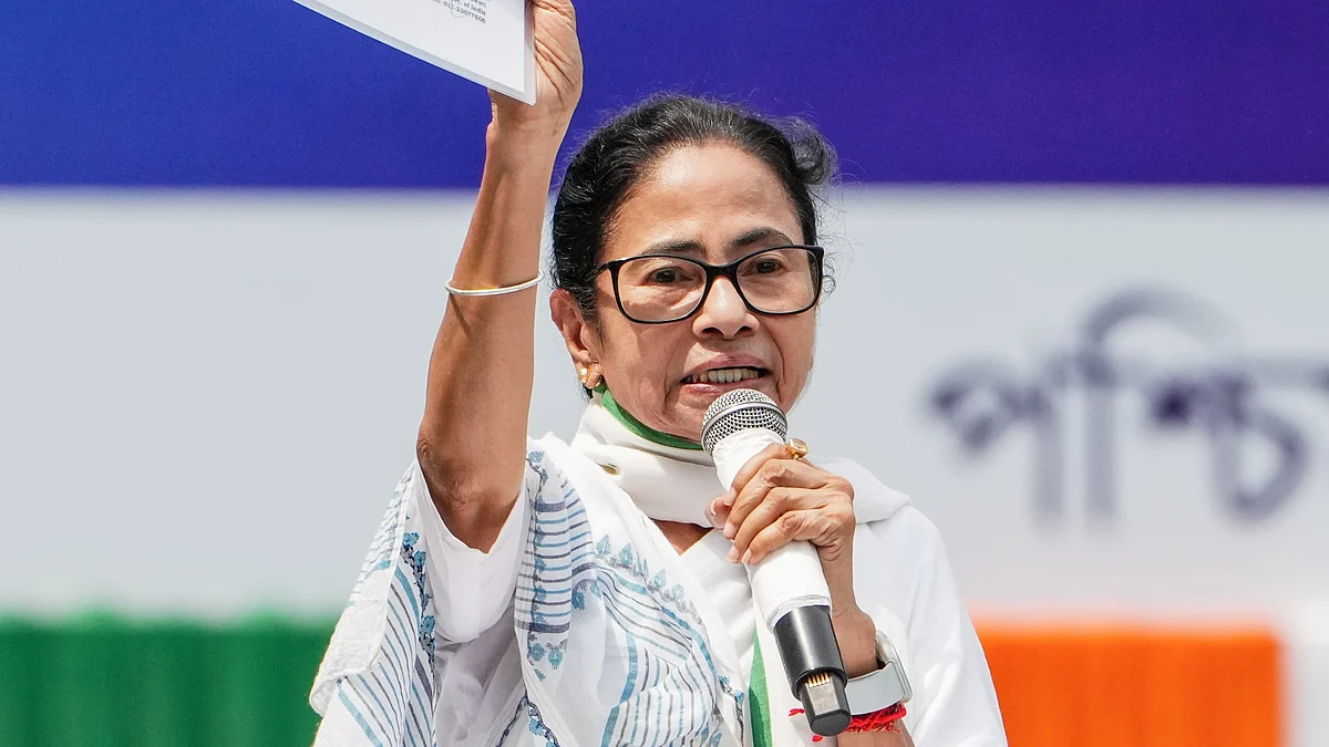Mamata Banerjee at a rally in Kolkata (photo: PTI)