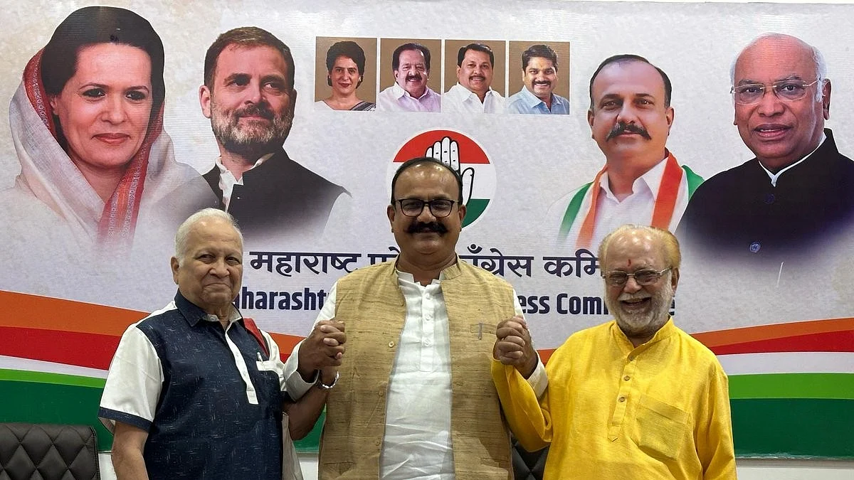 Harshwardhan Sapkal with Ulhas Pawar and Kumar Ketkar