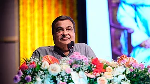 Gadkari bats for plain-speaking, says politics not about lying or flattery