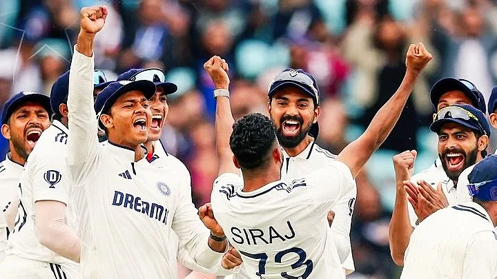 A jubilant Indian team celebrates a thrilling win at The Oval