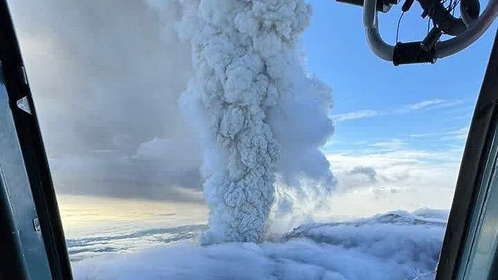 Klyuchevskoy volcano in Russia's far eastern Kamchatka Peninsula (photo: @RimjhimJethani1/X)