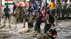 Heavy rains bring Hyderabad to standstill, alert sounded