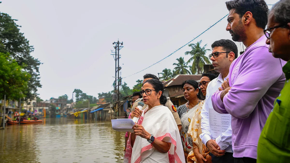Mamata Banerjee on a visit to flood-affected Ghatal in Paschim Medinipur district, West Bengal