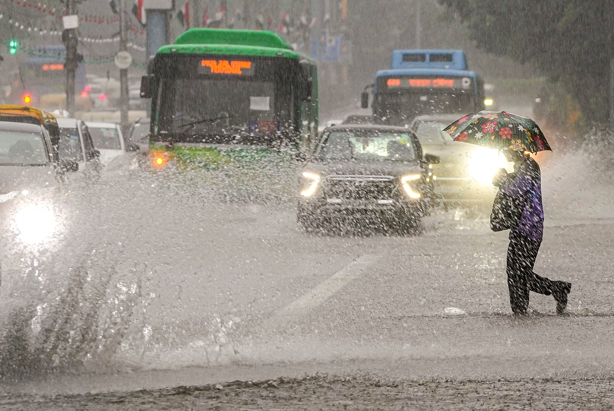 Overnight rains brought woes for commuters in the national capital on Saturday (photo: PTI)