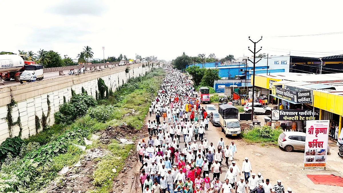 A protest rally demanding Mahadevi aka Madhuri's return