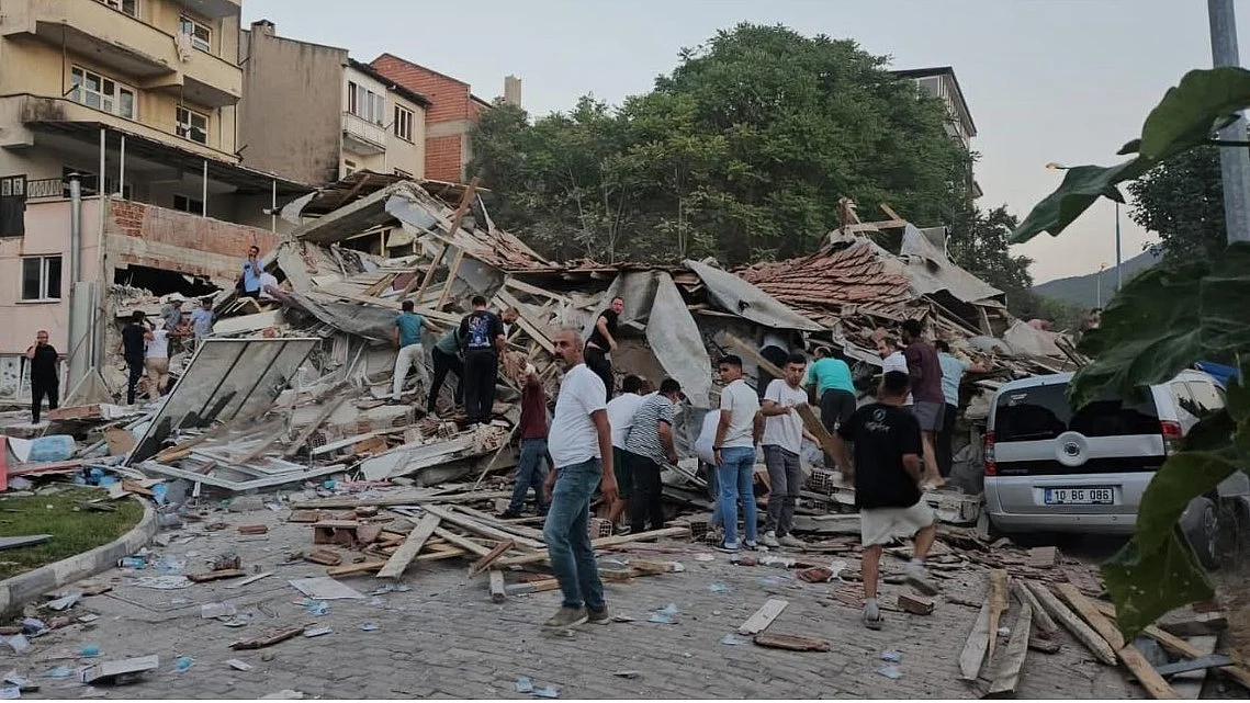 A collapsed building in Balikesir