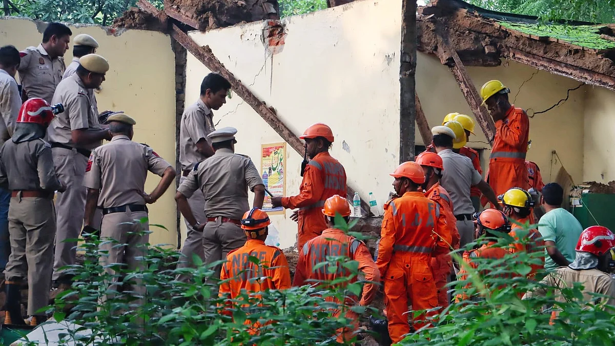 Police and rescue personnel at the spot