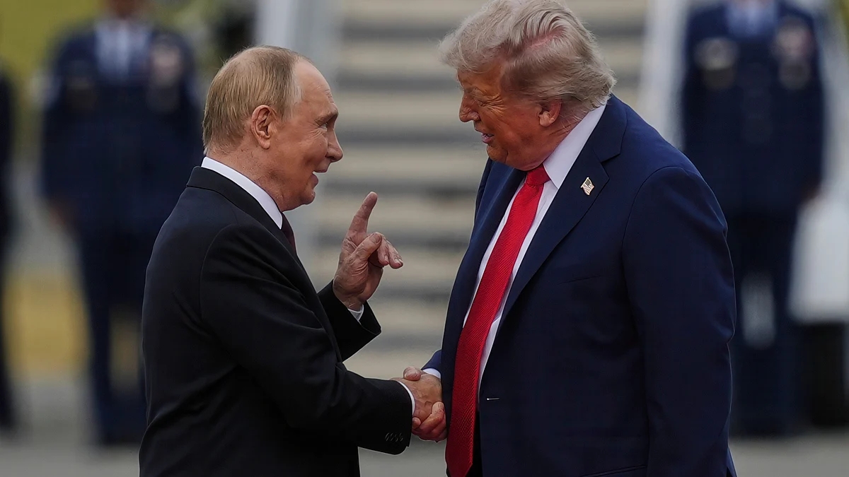 Donald Trump greets Vladimir Putin in Alaska on 15 August