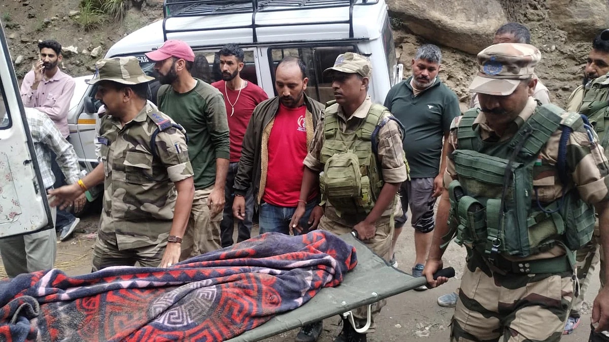 Rescue operations in J-K’s Kishtwar (photo courtesy: @CISFHQrs/X)