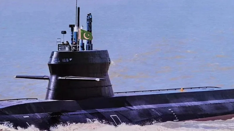 A Hangor-class submarine of the Pakistan Navy