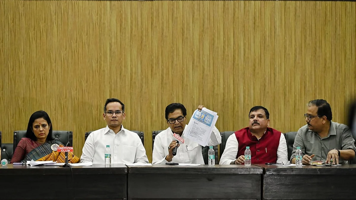 A section of the leaders at the press conference at Constitution Club