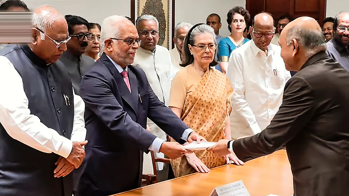 candidate B. Sudershan Reddy (C) files his nomination in New Delhi, 20 Aug