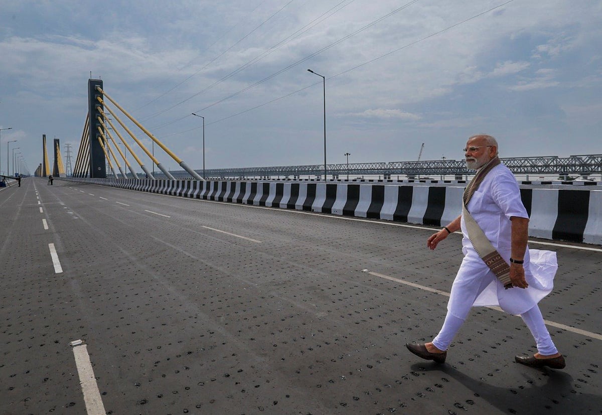 PM Modi takes a walk in Bihar