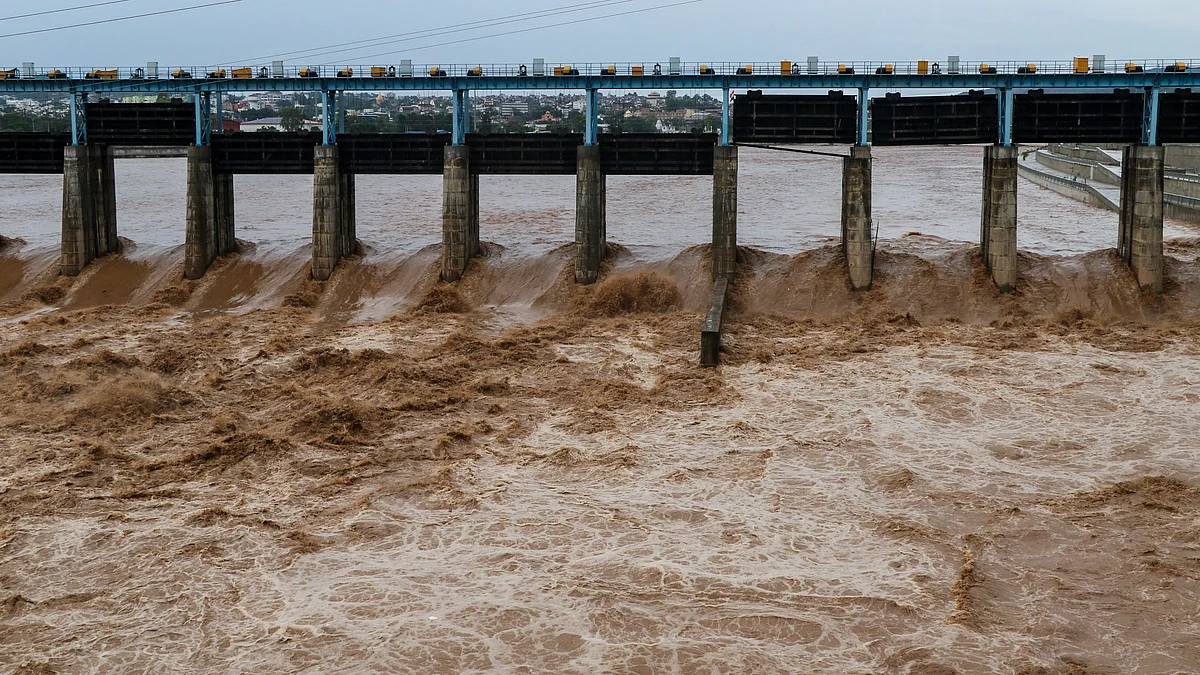 Water level of Tawi river rises after heavy rainfall in Jammu