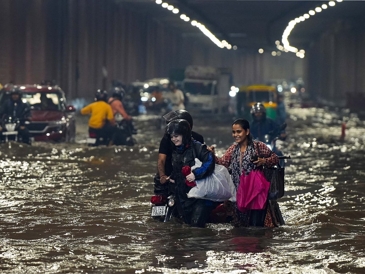 Waterlogged: Sarita Vihar underpass in New Delhi (photo: PTI)