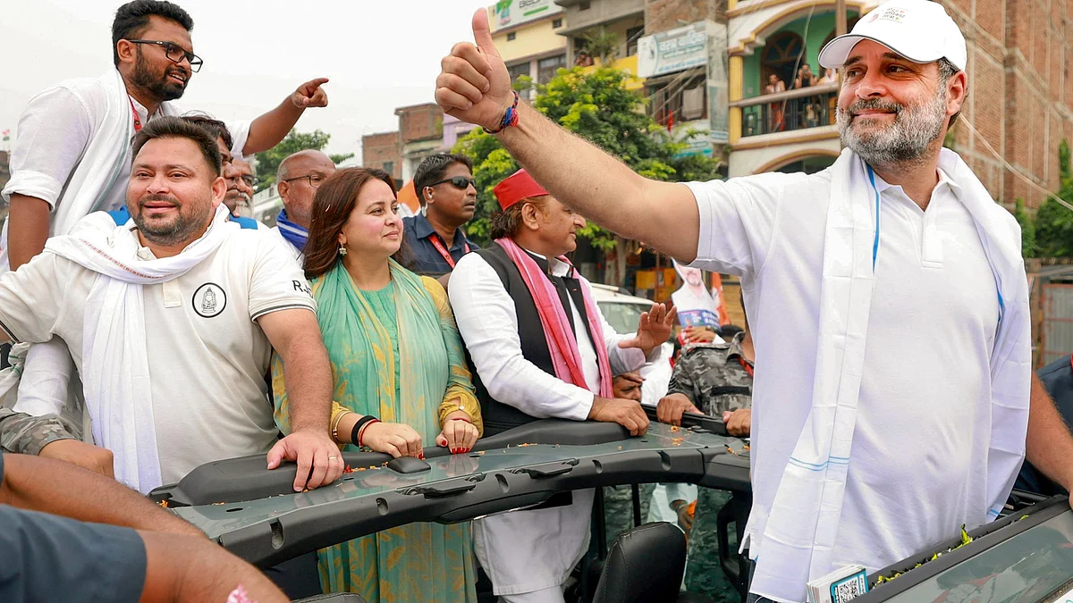 Rahul Gandhi with other Opposition leaders during Voter Adhikar Yatra