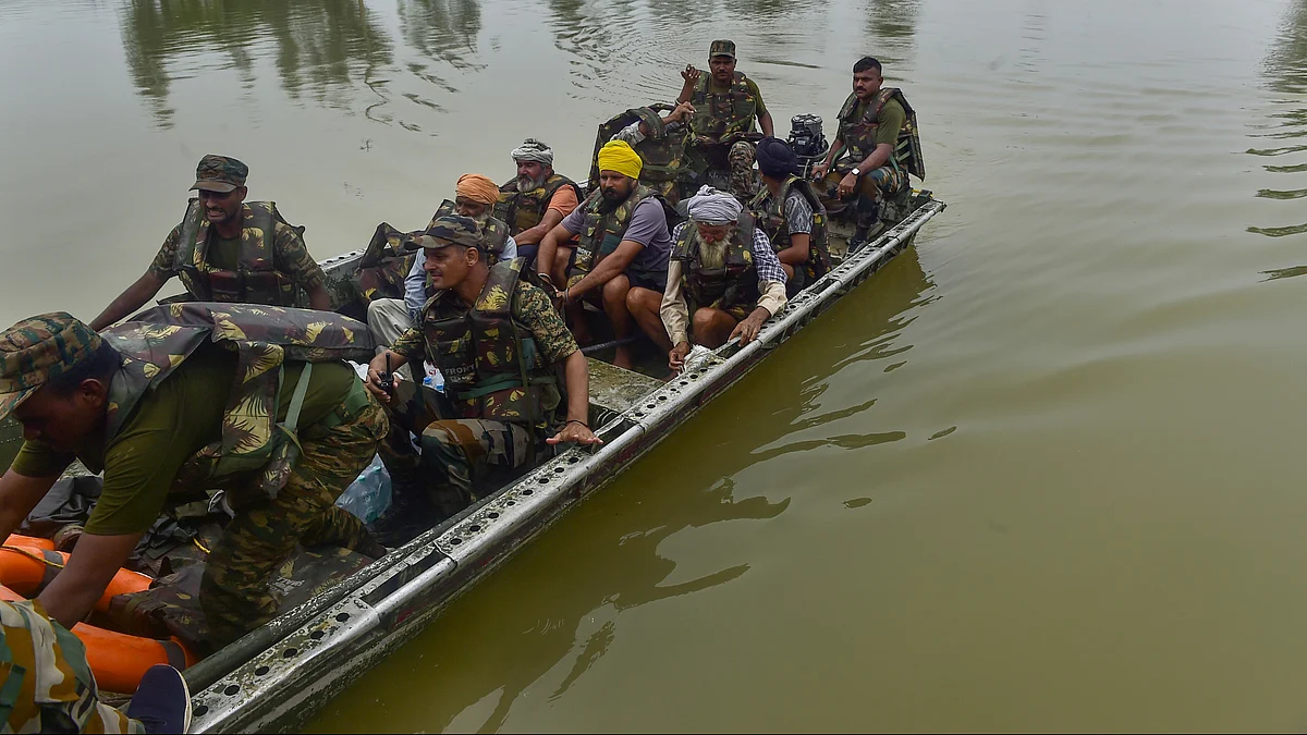 Army personnel during a rescue and evacuation operation in Kapurthala district on 30 August