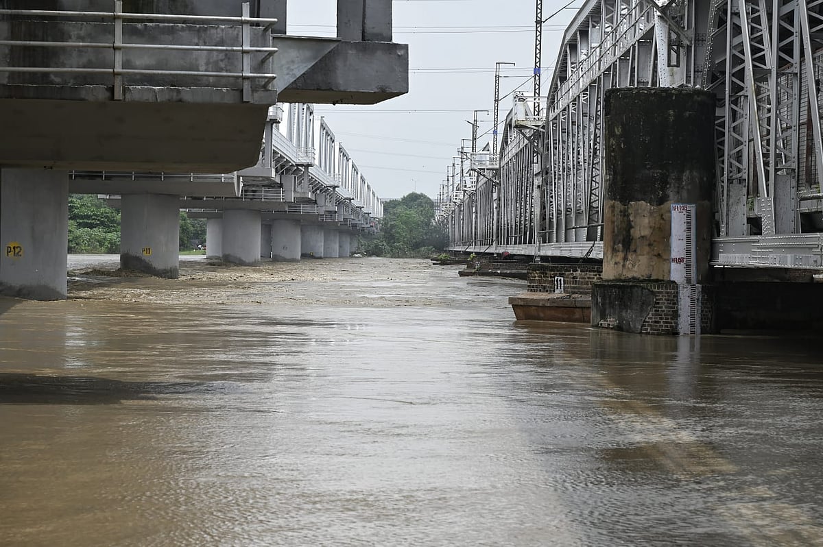 Delhi floods: Deluge as Yamuna displaces families, submerges fields