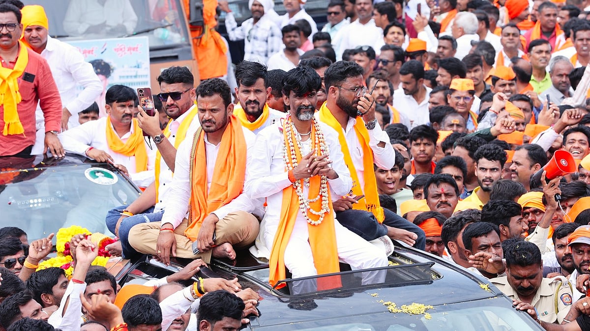 Jarange Patil (centre) during the agitation