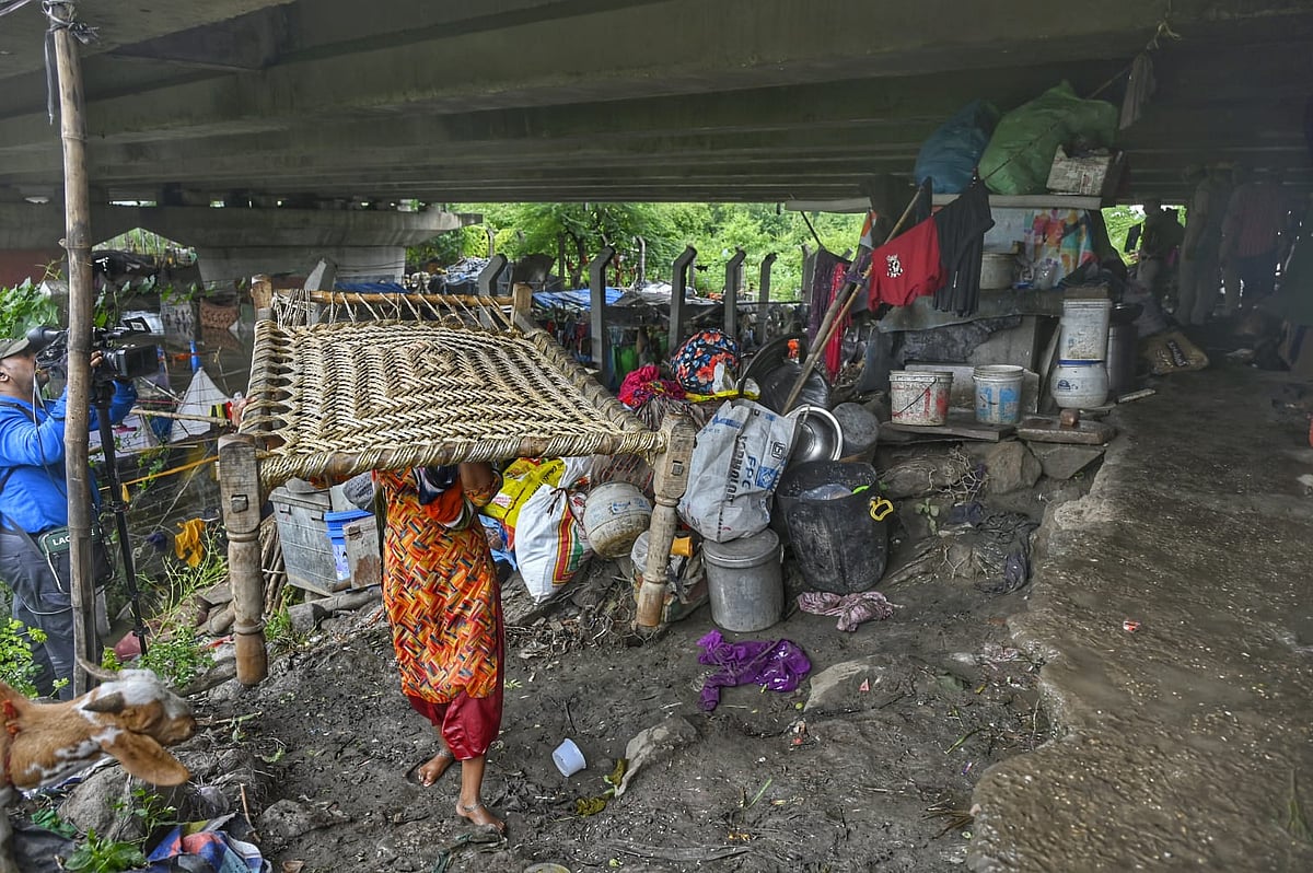 Delhi floods: Deluge as Yamuna displaces families, submerges fields