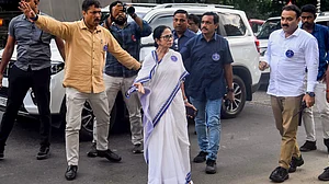 Centre at times begging before US, at times before China: Mamata Banerjee