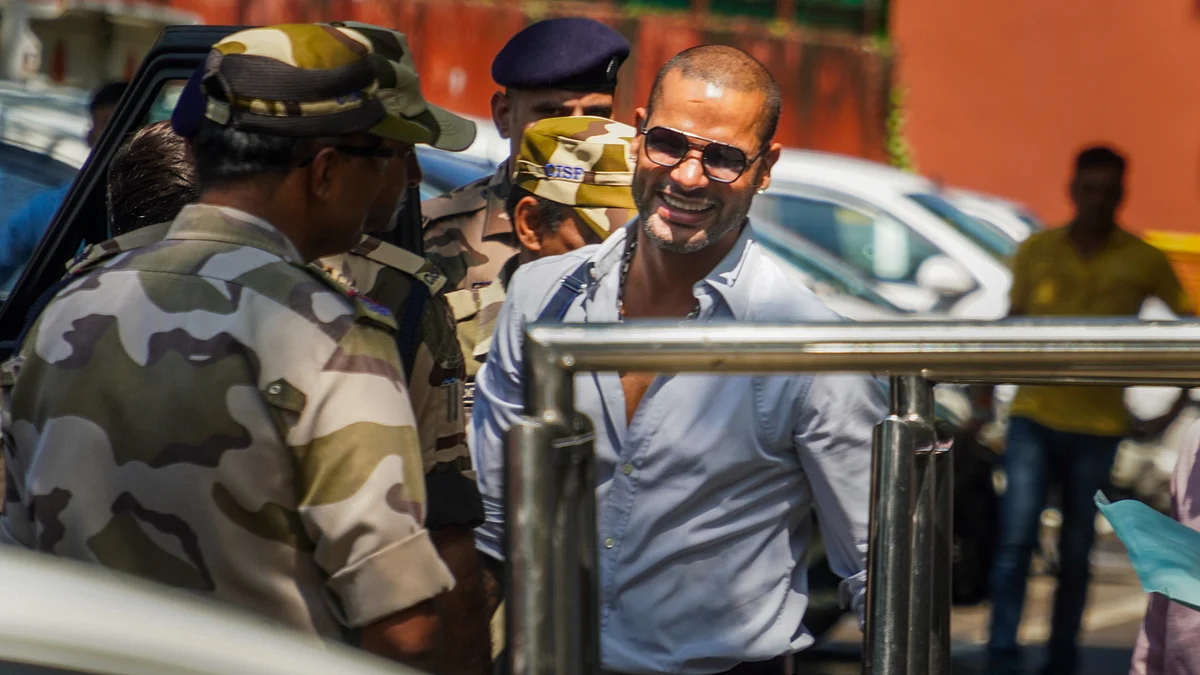 Shikhar Dhawan at the ED office