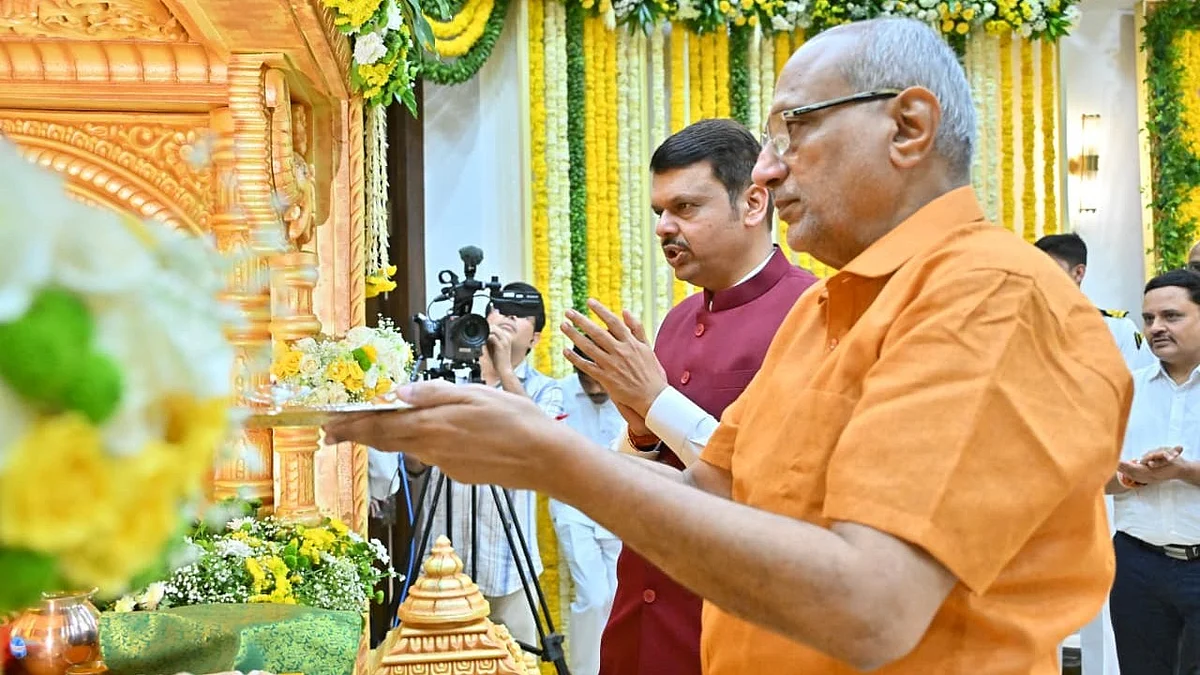 C.P. Radhakrishnan at Devendra Fadnavis’ residence for Ganesh Chaturthi