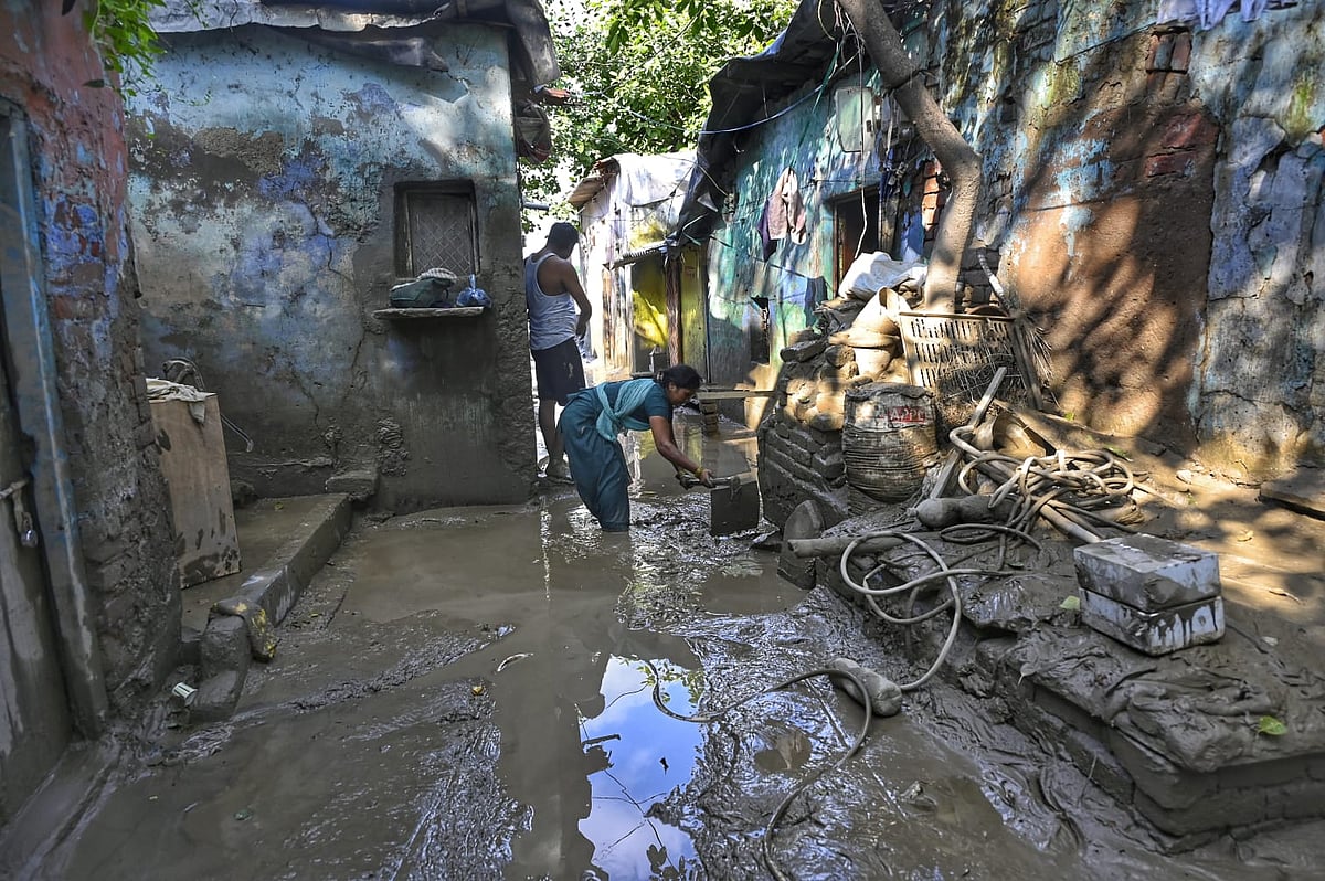 After Yamuna floods, drying homes and clearing silt big challenge for Delhi folks