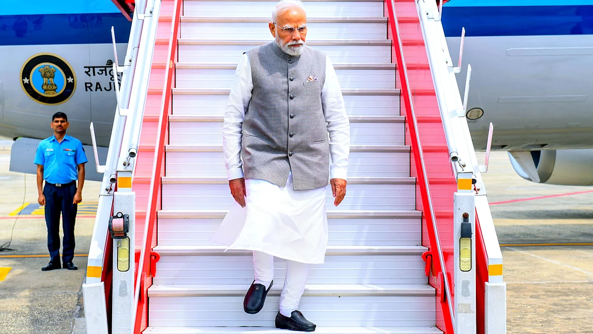 PM Narendra Modi arrives in Varanasi, 11 Sep