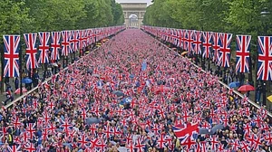 London: Tommy Robinson’s far-right march sees clashes break out, predictably