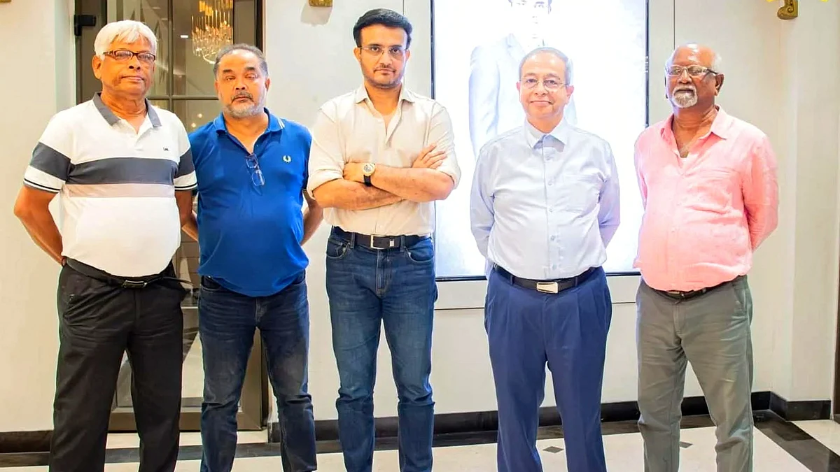 New innings: Sourav Ganguly with his executive committee members at the CAB