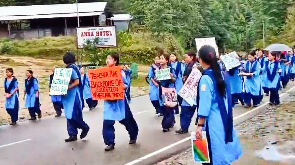 Over 90 girls walk 65 km overnight to protest